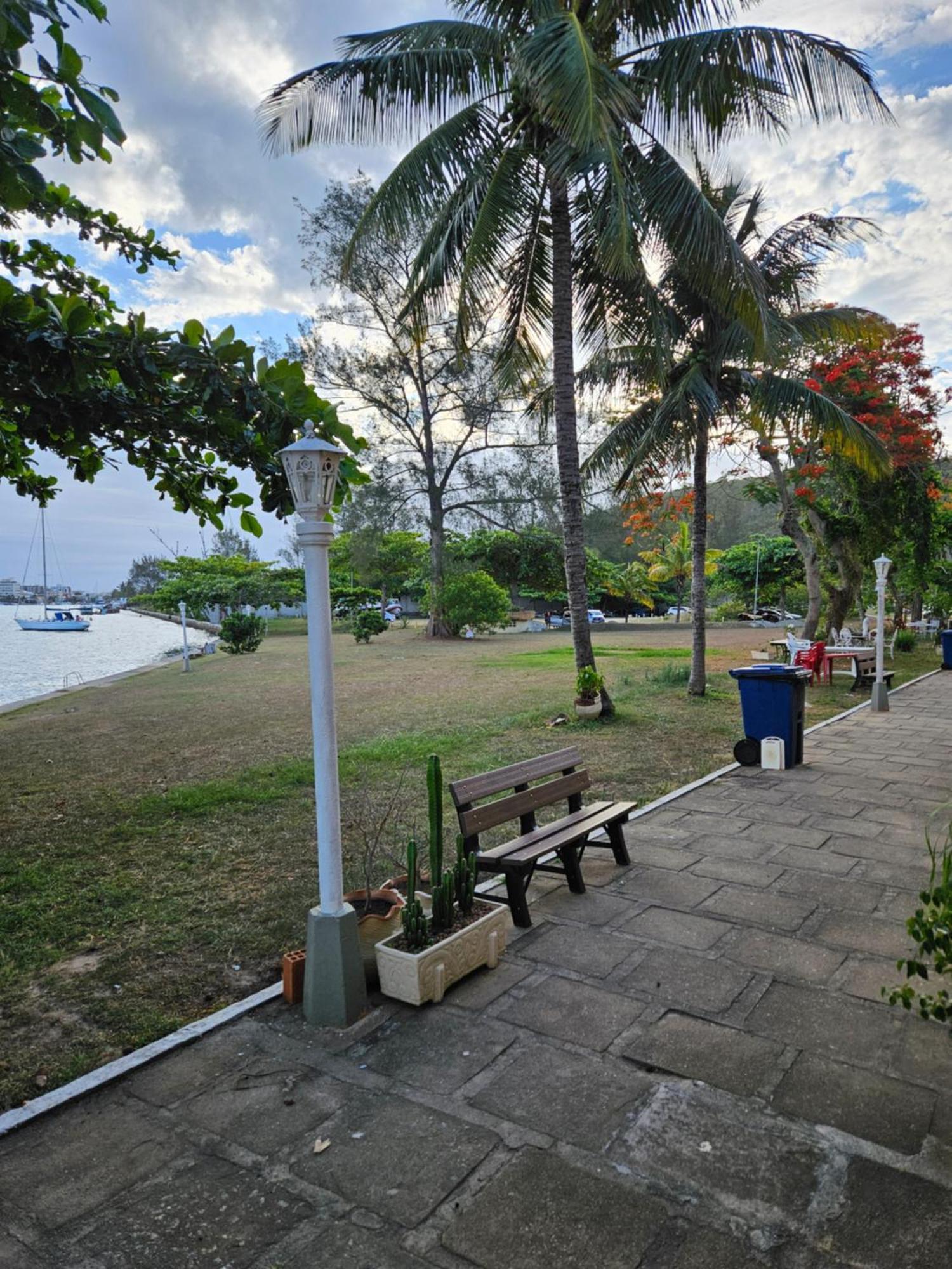 Condominio Cabo Frio Esterno foto
