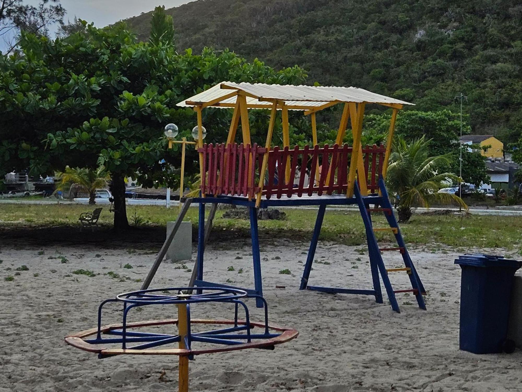 Condominio Cabo Frio Esterno foto